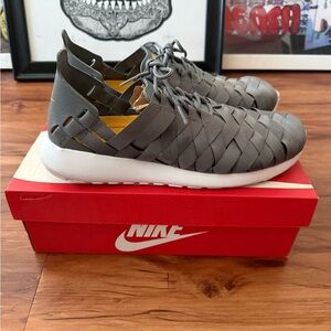 Nike Rosherun Woven Sneakers